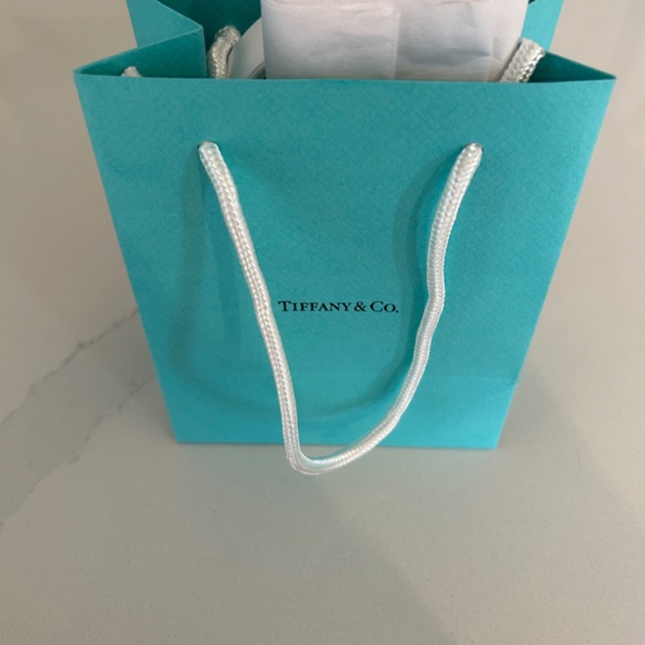 (Sold) Tiffany & Co. Heart Tag Pendant Necklace Sterling Silver - Picture 8 of 8